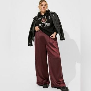 Torrid Wide Leg Satin High Rise in Sassafras size 3 NEW WITH TAGS
